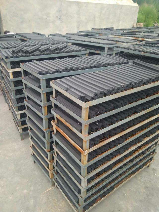 三百多收廢舊木材，辦一個(gè)小型機(jī)制木炭廠可行嗎？